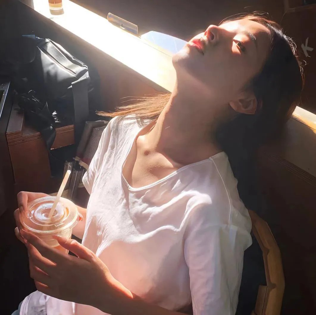 年会不能停 在线观看封面